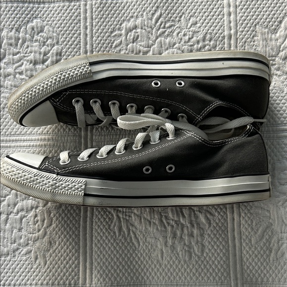 Men’s Canvas Gray and White All Star Sneakers. 9 Women’s 11 - Picture 3 of 5